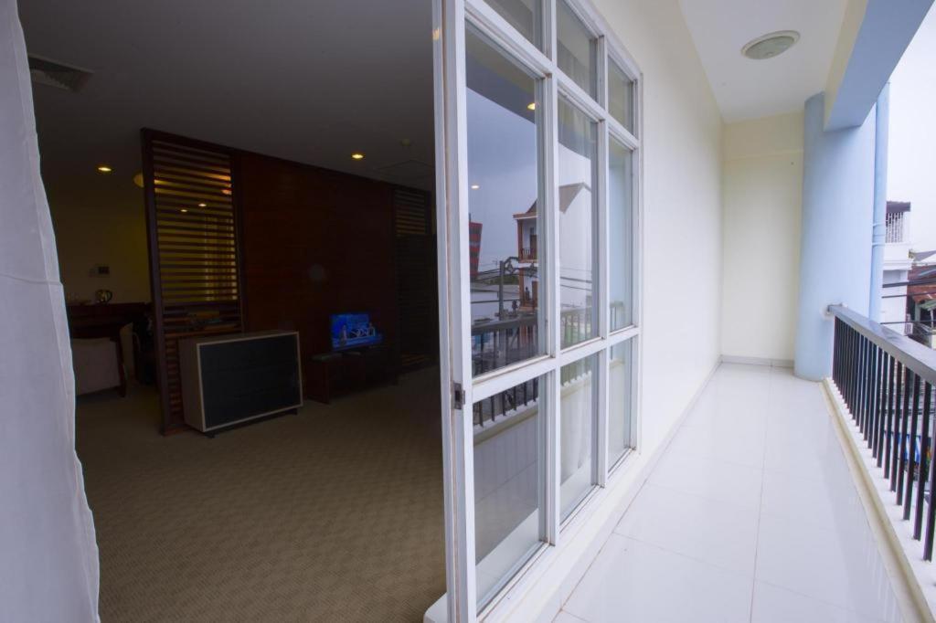 Vientiane Plaza Hotel Екстериор снимка