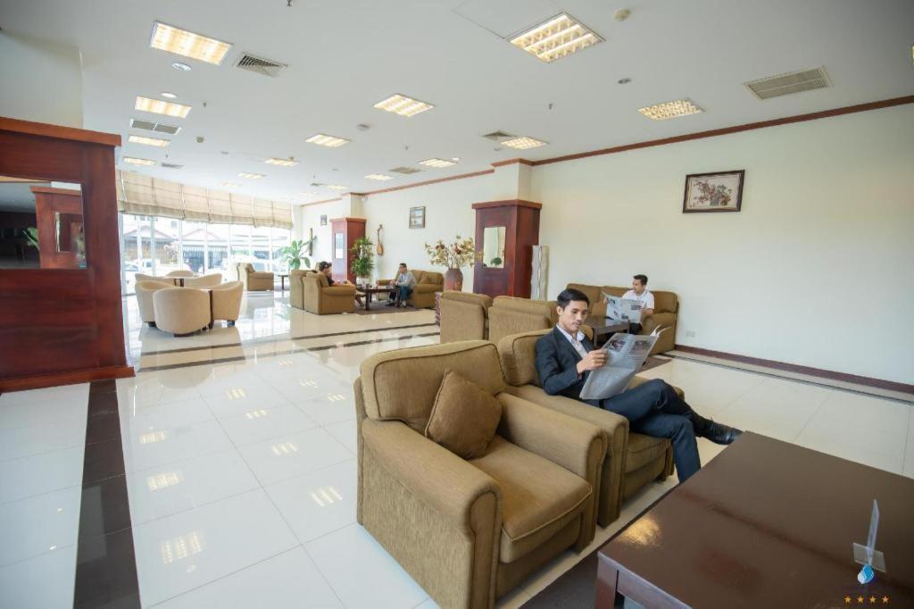 Vientiane Plaza Hotel Екстериор снимка