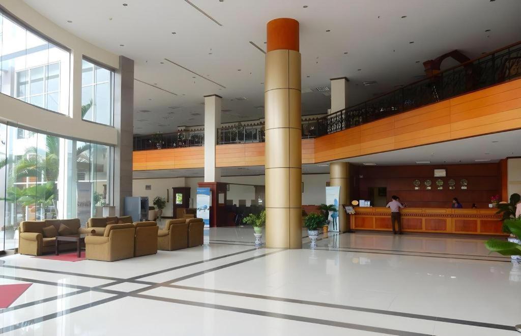 Vientiane Plaza Hotel Екстериор снимка