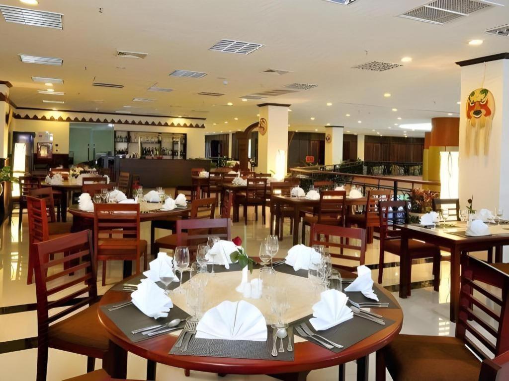 Vientiane Plaza Hotel Екстериор снимка