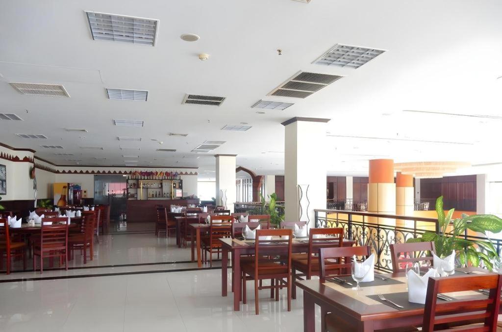 Vientiane Plaza Hotel Екстериор снимка