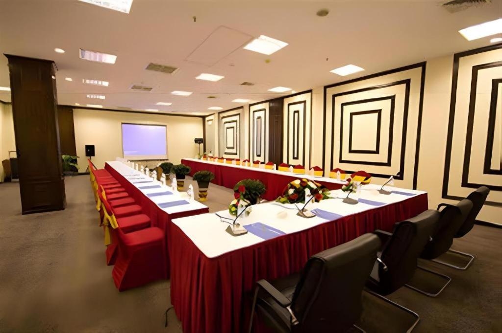 Vientiane Plaza Hotel Екстериор снимка